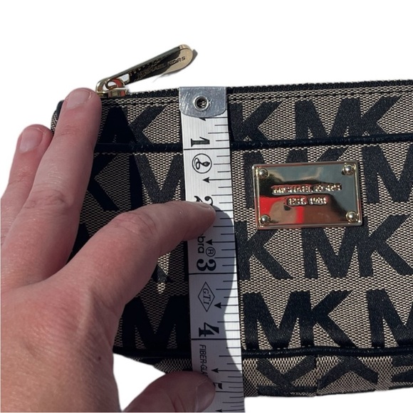 Michael by Michael Kors MK Logo Pencil Case/Cosmetic Bag Black w/ Gold Hardware - Picture 14 of 16